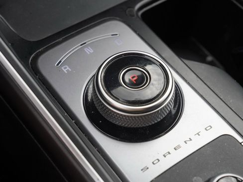 Used 2022 Kia Sorento S image 15