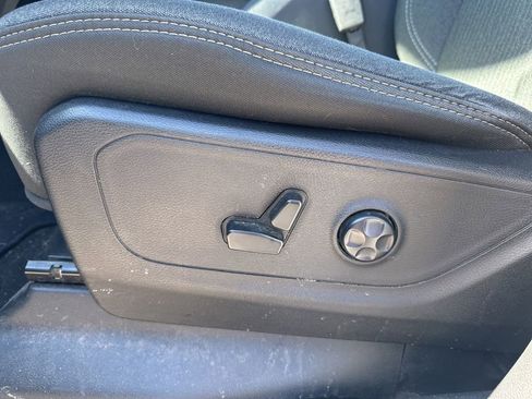 Used 2019 RAM 1500 Big Horn image 16