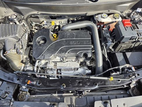 Used 2025 Chevrolet Equinox LT FWD image 29