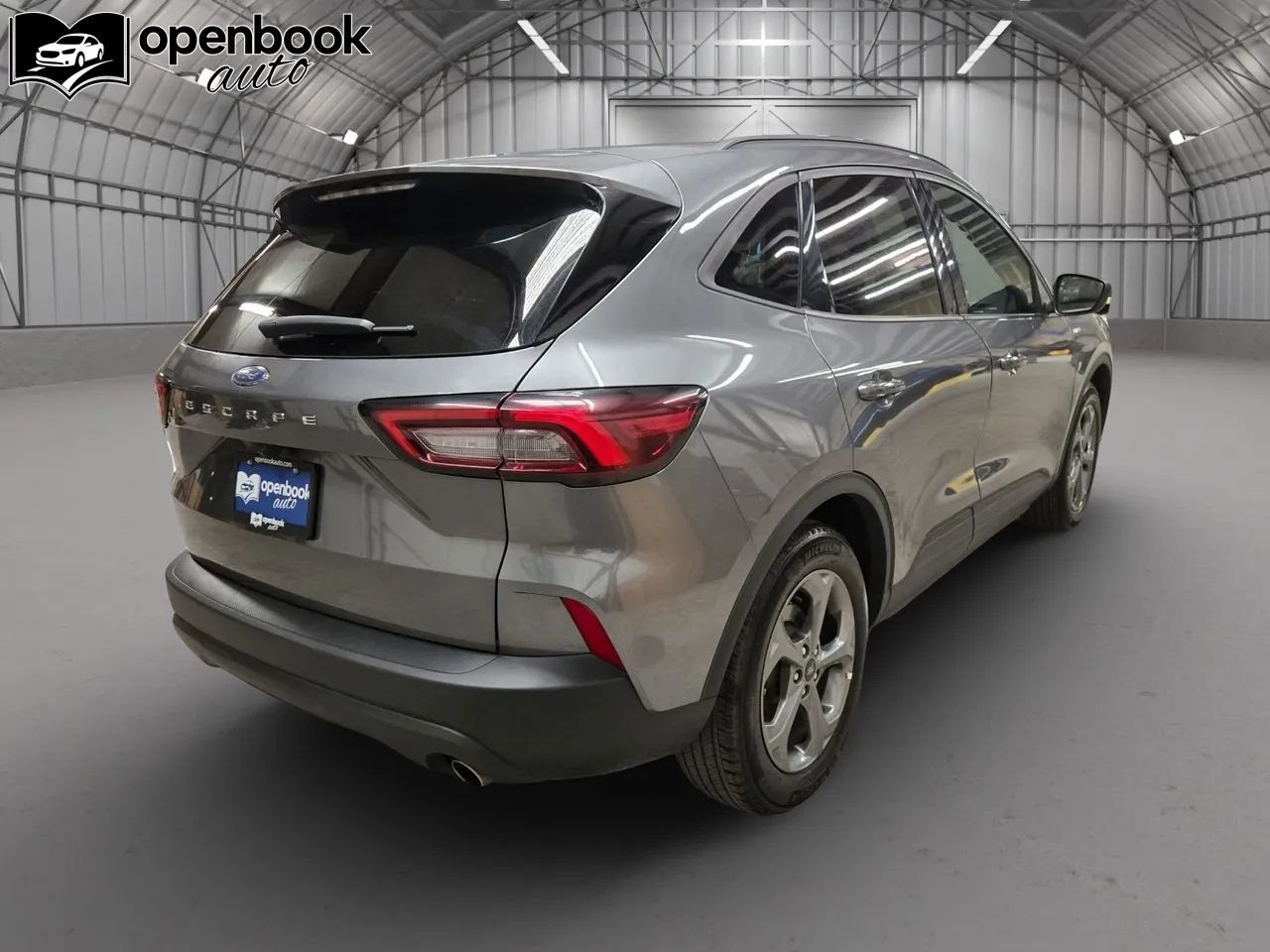 Used 2025 Ford Escape ST-Line FWD image 5
