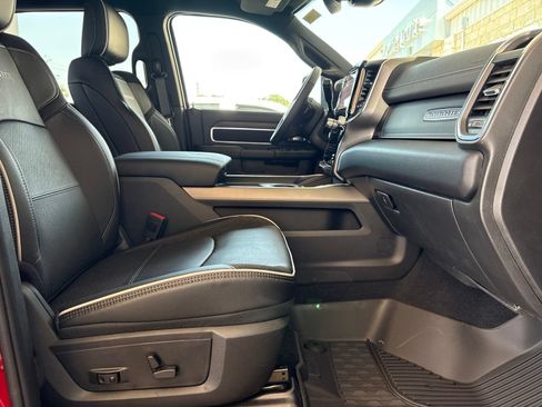 New 2026 RAM 2500 Laramie w/ Night Edition AWD/4WD image 19