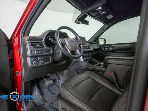 Used 2022 Chevrolet Tahoe RST w/ Luxury Package AWD/4WD image 10
