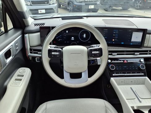 Used 2024 Hyundai Santa Fe Calligraphy FWD image 17