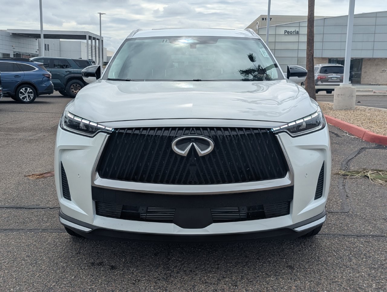 New 2027 INFINITI QX60 Luxe FWD image 8