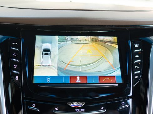 Used 2019 Cadillac Escalade ESV Platinum AWD/4WD image 33