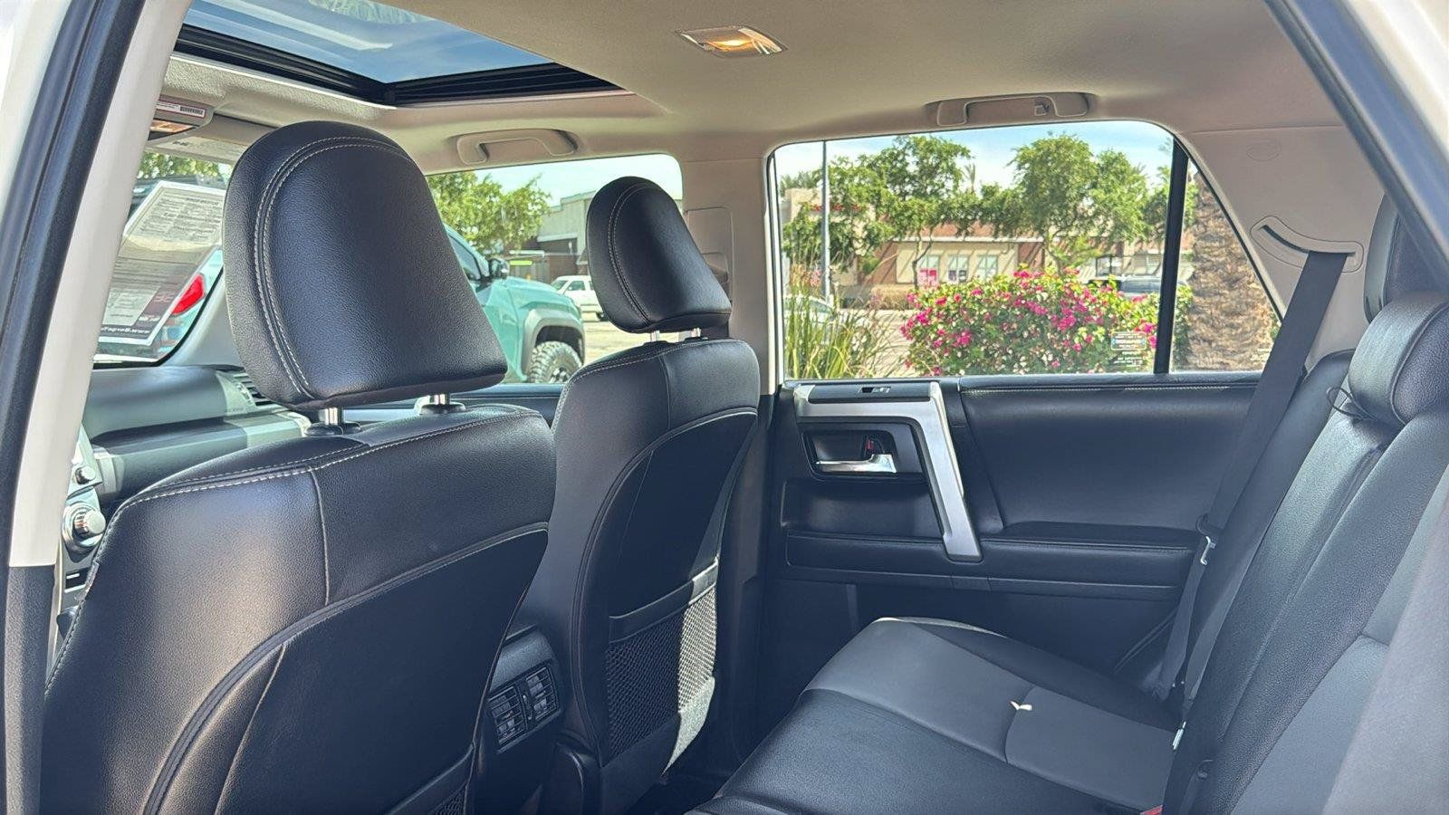 Used 2023 Toyota 4Runner SR5 Premium w/ Moonroof Package RWD image 33