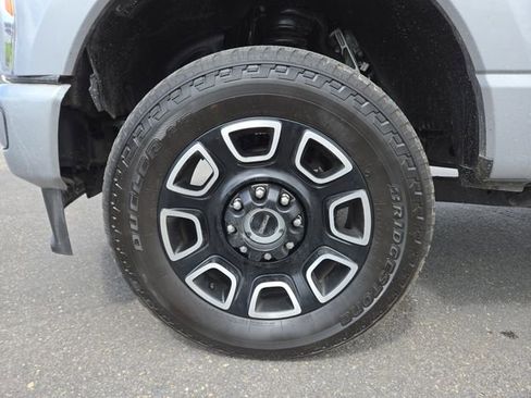 Used 2023 Ford F350 Platinum AWD/4WD image 7