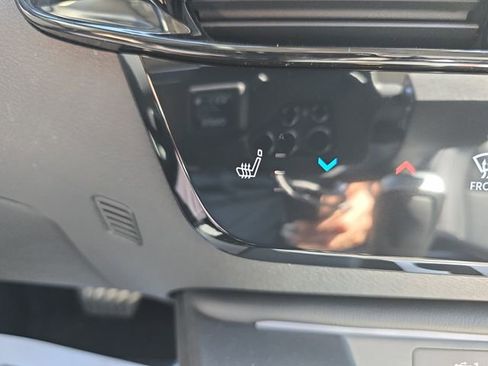 New 2026 Nissan Sentra SR w/ SR Premium Package image 25