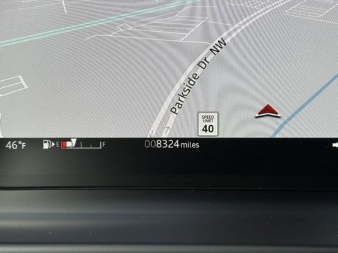 Certified 2025 Land Rover Defender 90 S image 32