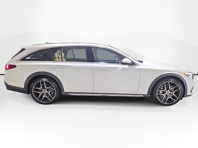 Used 2024 Mercedes-Benz E 450 4MATIC All-Terrain Wagon image 4