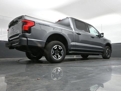 Used 2023 Ford F150 Lightning XLT AWD/4WD image 36