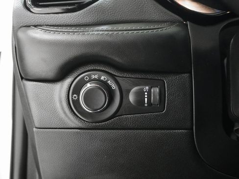 Certified 2024 Dodge Durango SXT w/ SXT Blacktop Group image 20