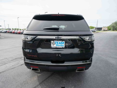 Used 2021 Chevrolet Traverse Premier w/ Redline Edition AWD/4WD image 5