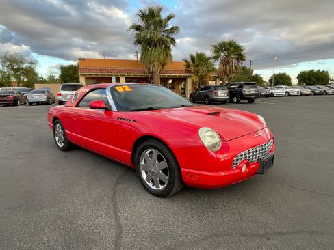 Used 2002 Ford Thunderbird Deluxe RWD image 7