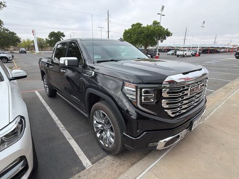 Used 2024 GMC Sierra 1500 Denali w/ Denali Reserve Package image 8