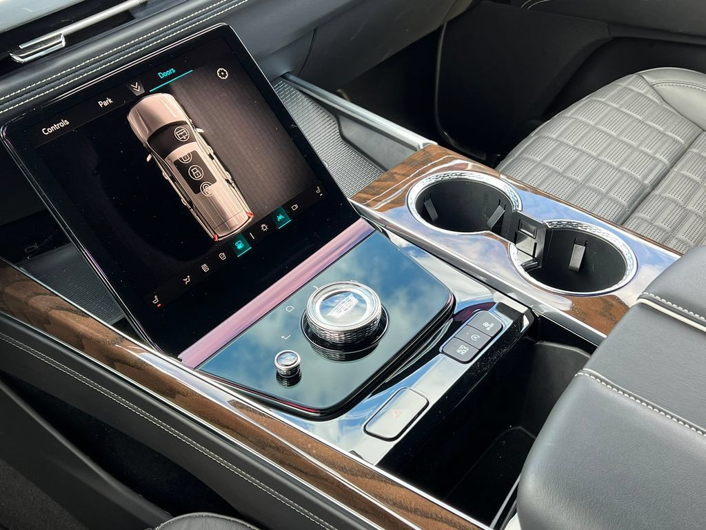 Certified 2025 Cadillac Escalade Sport Platinum w/ LPO, Floor Liner Package AWD/4WD image 37