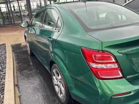 Used 2018 Chevrolet Sonic LT FWD image 4