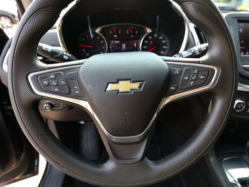 Used 2023 Chevrolet Equinox LT FWD image 15
