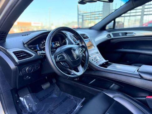 Used 2019 Lincoln MKZ Premiere image 25