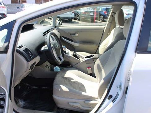 Used 2013 Toyota Prius Two FWD image 10