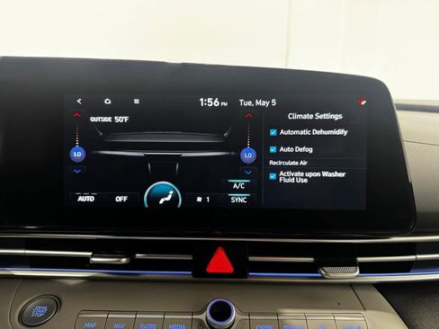 Used 2025 Hyundai Elantra Limited FWD image 30