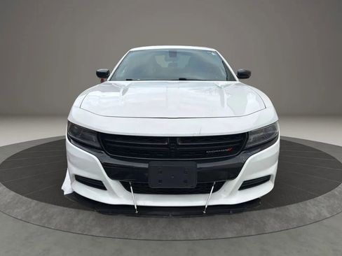 Used 2017 Dodge Charger SE w/ Power Sunroof Group image 2