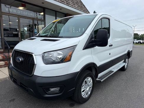 Certified 2025 Ford Transit 250 Low Roof w/ Exterior Upgrade Package RWD image 3
