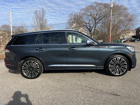 Used 2022 Lincoln Aviator Black Label w/ Dynamic Handling Package image 6