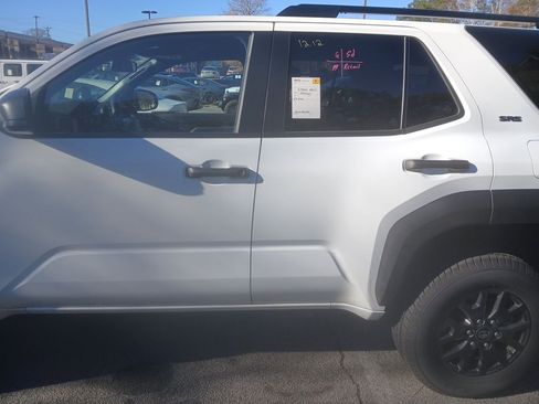 Used 2025 Toyota 4Runner SR5 image 4