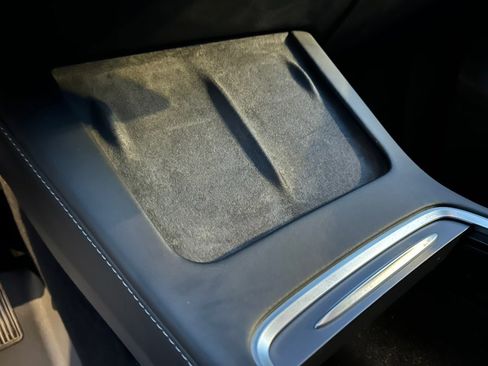 Used 2021 Tesla Model Y Long Range image 27