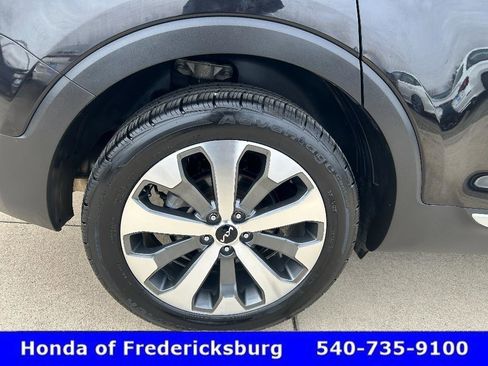 Used 2022 Kia Telluride S image 35