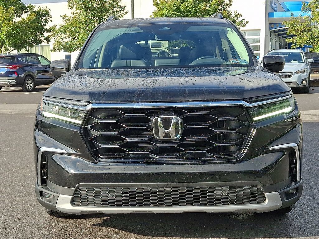 Used 2024 Honda Pilot Touring image 5