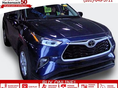 Used 2025 Toyota Highlander LE