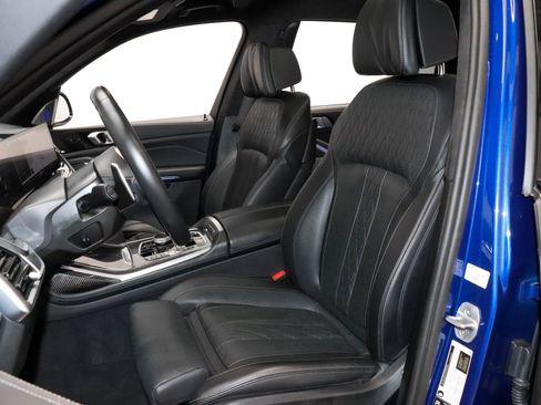 Used 2025 BMW X7 M60i image 24