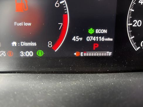 Used 2023 Honda Pilot EX-L image 11