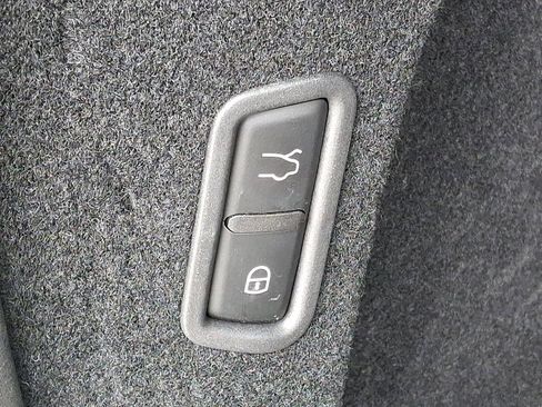 Used 2023 Maserati Levante Modena image 32