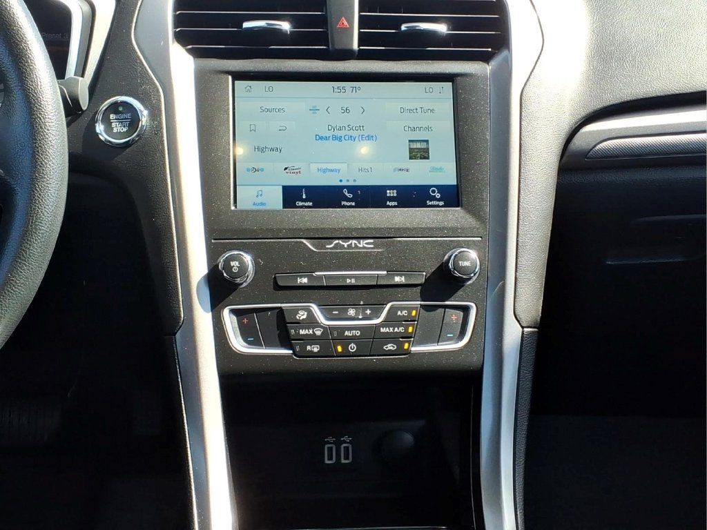 Certified 2020 Ford Fusion SE FWD image 14