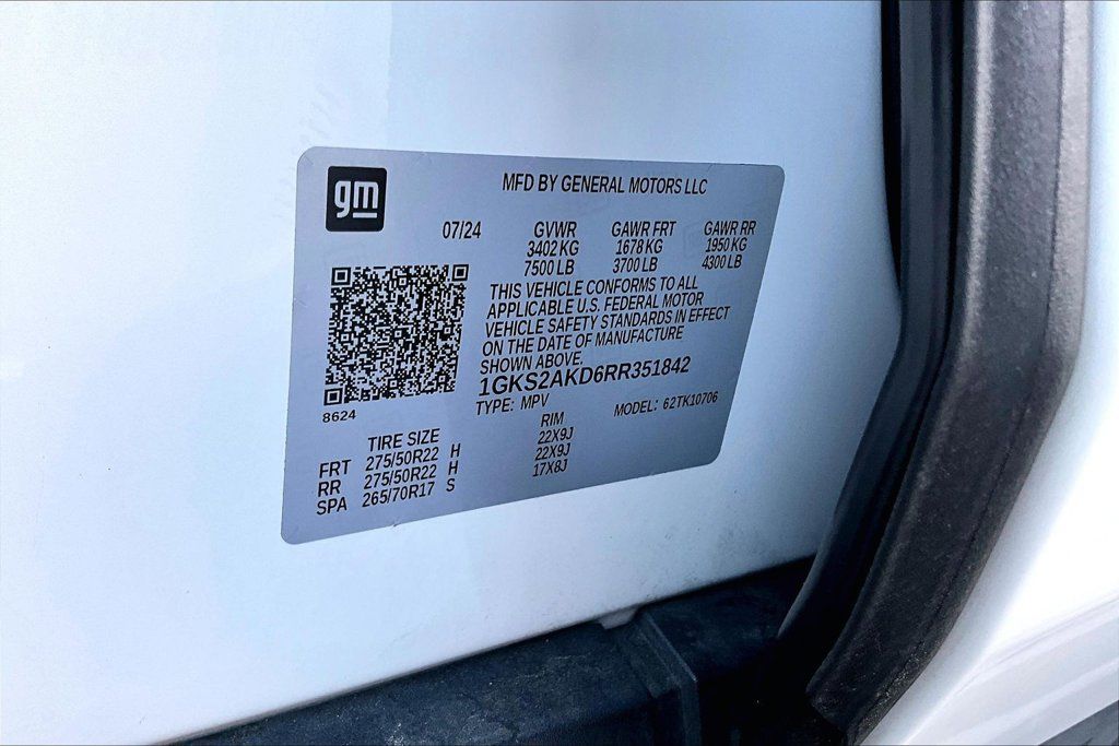 Used 2024 GMC Yukon SLE w/ Gmc Pro Safety Plus Package AWD/4WD image 36