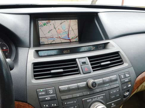 Used 2012 Honda Accord EX-L image 32