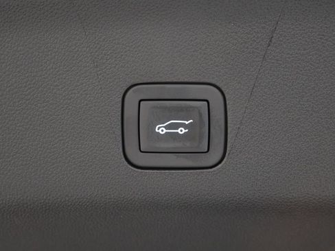 New 2026 Chevrolet Tahoe High Country AWD/4WD image 13
