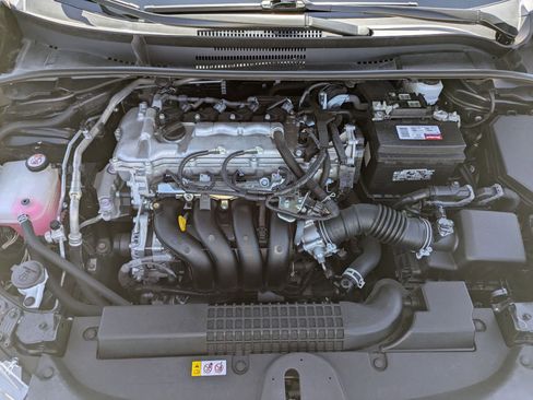 Used 2022 Toyota Corolla LE w/ Carpet Mat Package (TMS) image 20