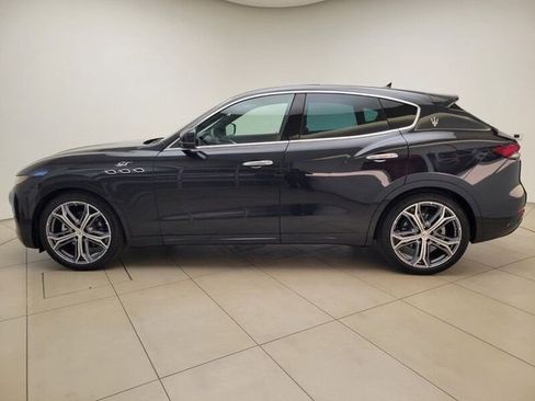 Used 2023 Maserati Levante GT image 8