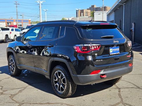 New 2026 Jeep Compass Trailhawk image 3