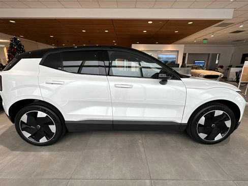New 2026 Volvo EX30 Plus image 8