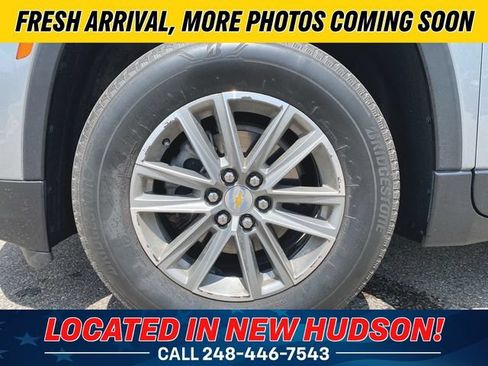 Used 2023 Chevrolet Traverse LT FWD image 13