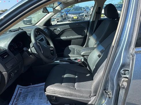 Used 2011 Ford Fusion SE FWD image 9