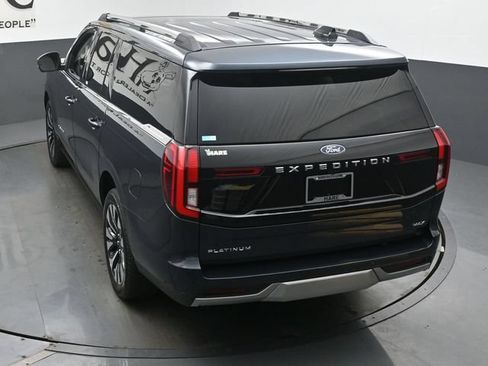 Used 2025 Ford Expedition Max Platinum w/ Driver's Package AWD/4WD image 58
