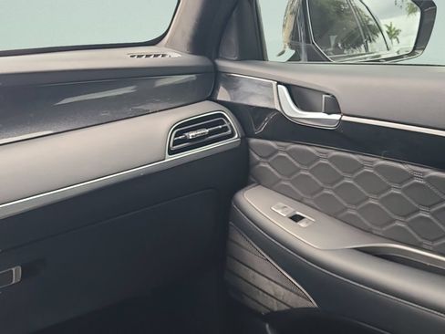 Used 2020 Hyundai Palisade Limited FWD image 18