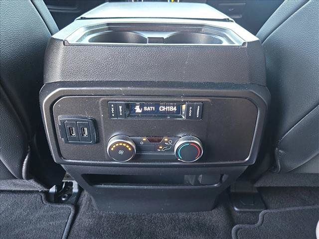 Used 2018 Ford Expedition XLT w/ Equipment Group 201A RWD image 11