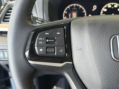 Used 2025 Honda Odyssey Touring image 25